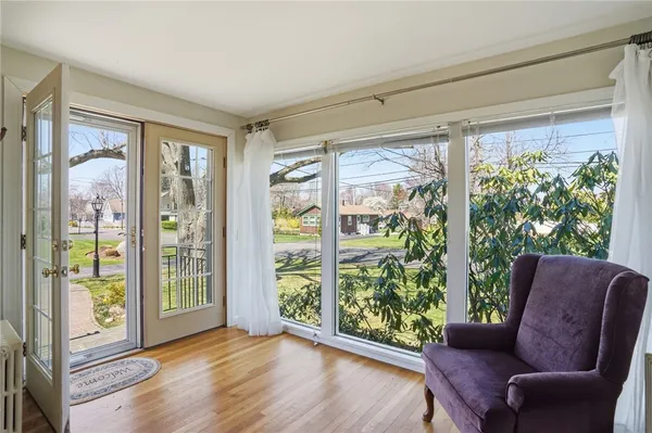 $599,900 | 54 Beach Road, Bristol, RI 02809