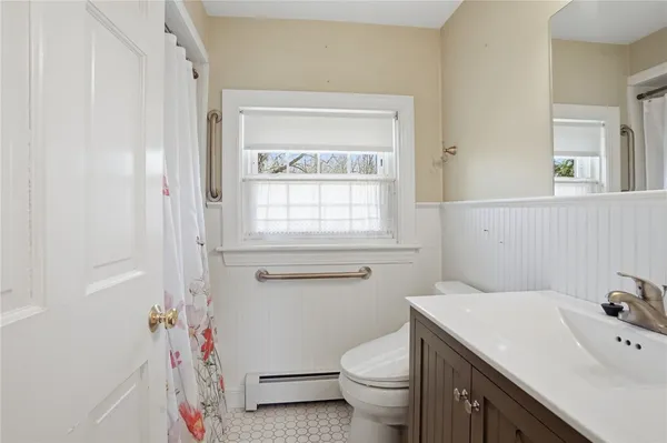 $599,900 | 54 Beach Road, Bristol, RI 02809