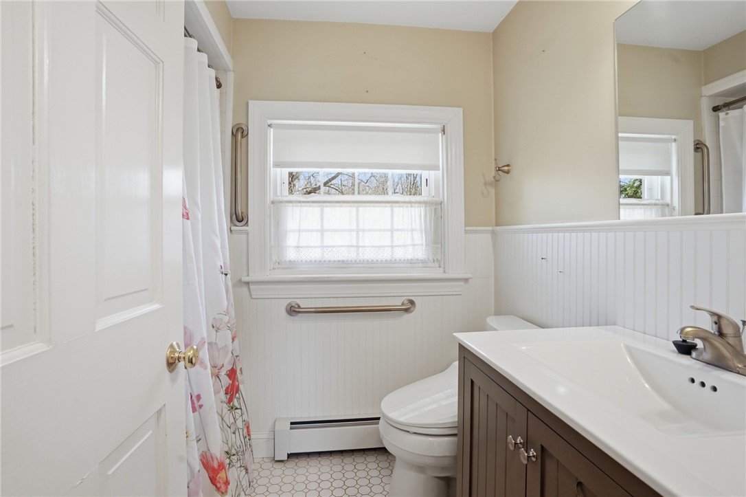 54 Beach Road Bristol, RI 02809 - Photo 19 of 30