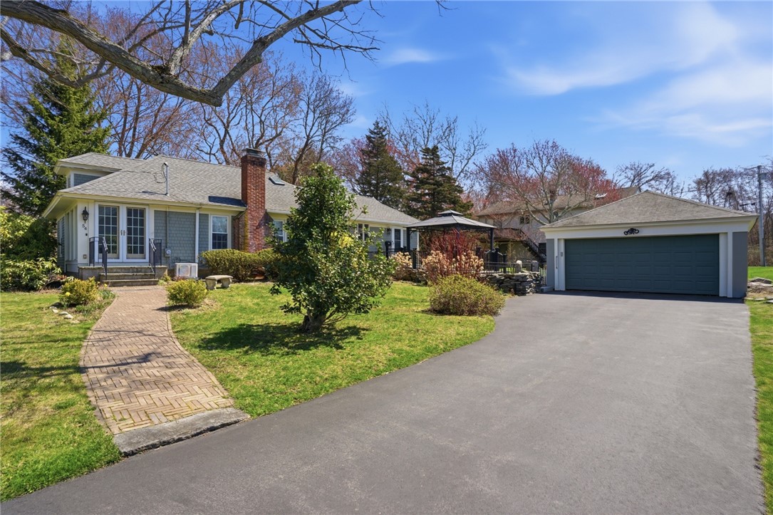 54 Beach Road Bristol, RI 02809 - Photo 3 of 30