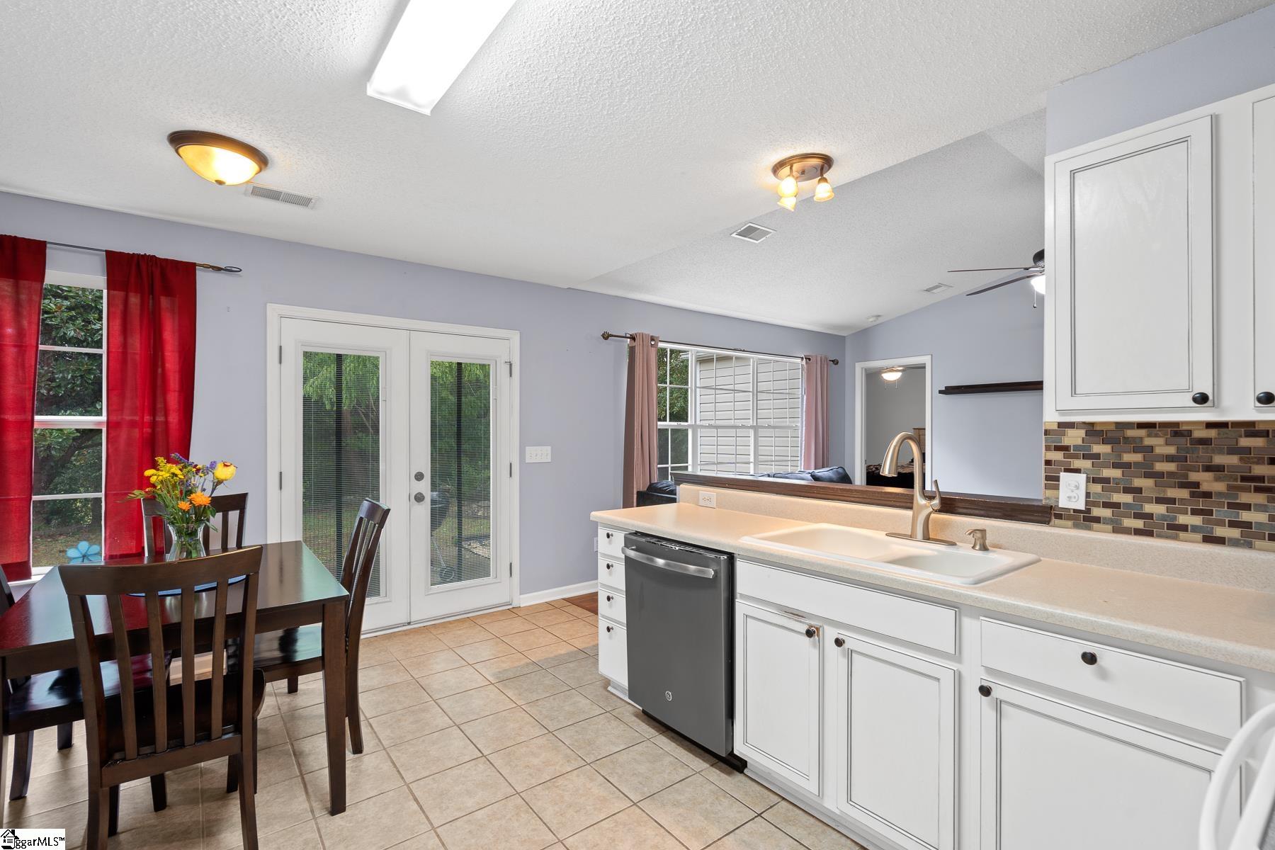 30 Reedy River Way Greenville, SC 29605 - Photo 11 of 25 Gallery Image 11