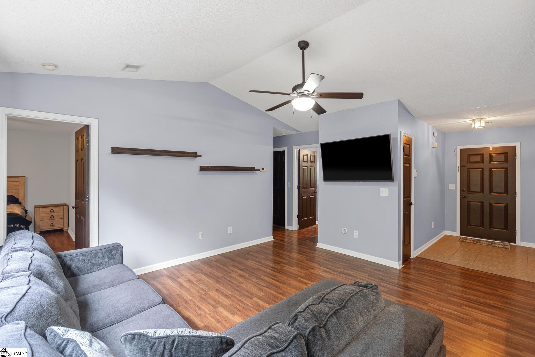 30 Reedy River Way Greenville, SC 29605 - Photo 6 of 25 Gallery Image 6
