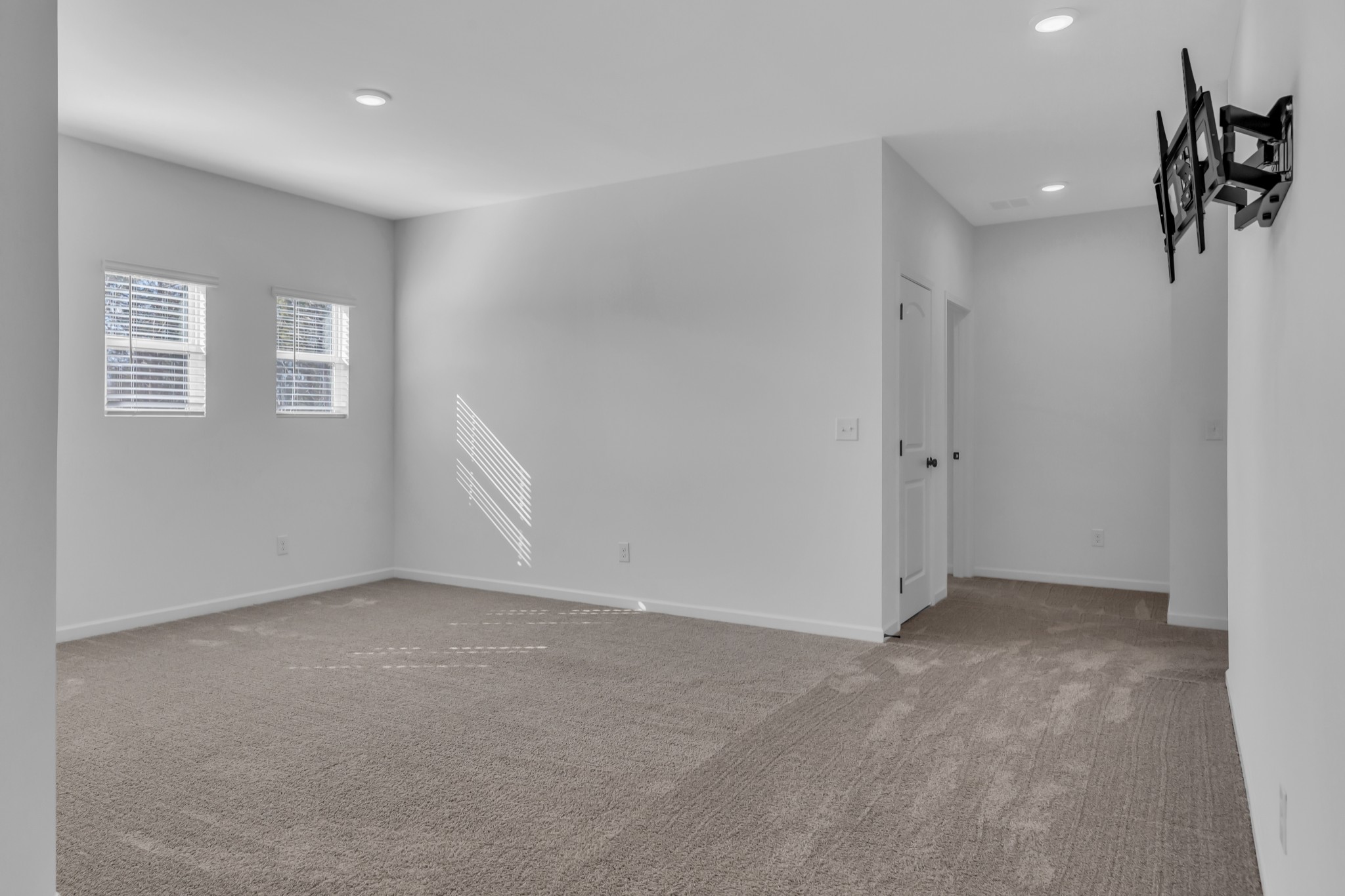 2701 Slatewood Way Murfreesboro, TN 37129 - Photo 21 of 30 a view of an empty room with a window