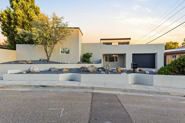 $635,000 | 2614 Schell Place Northeast, Albuquerque, NM 87106