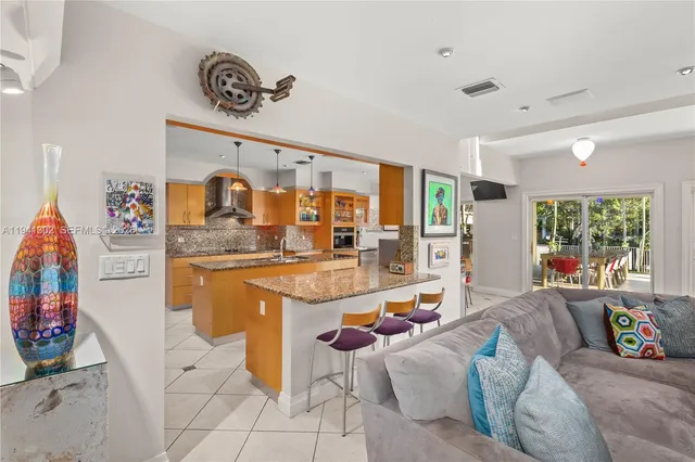 $7,298,000 | 5343 Orduna Drive, Coral Gables, FL 33146