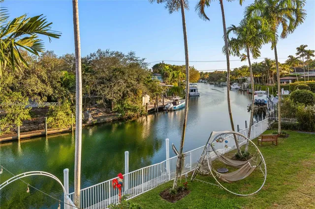 $7,298,000 | 5343 Orduna Drive, Coral Gables, FL 33146