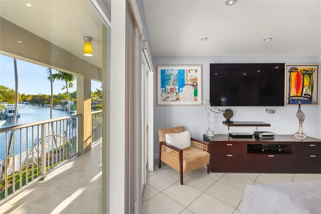 $7,298,000 | 5343 Orduna Drive, Coral Gables, FL 33146