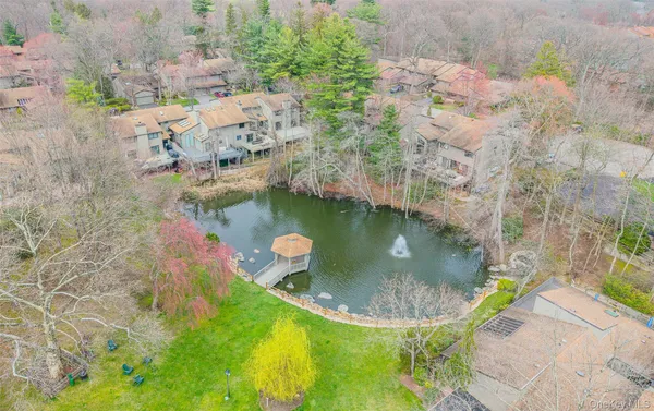 $1,290,000 | 129 Golf View Drive, Unit 129, Jericho, NY 11753