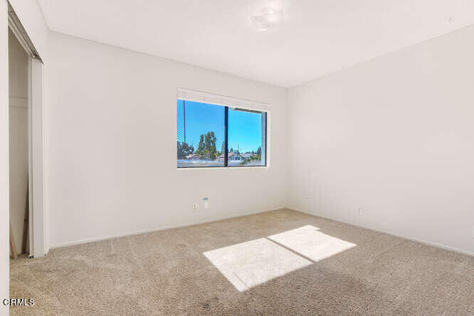 3020 Jacktar Avenue Oxnard, CA 93035 - Photo 19 of 31 an empty room with windows