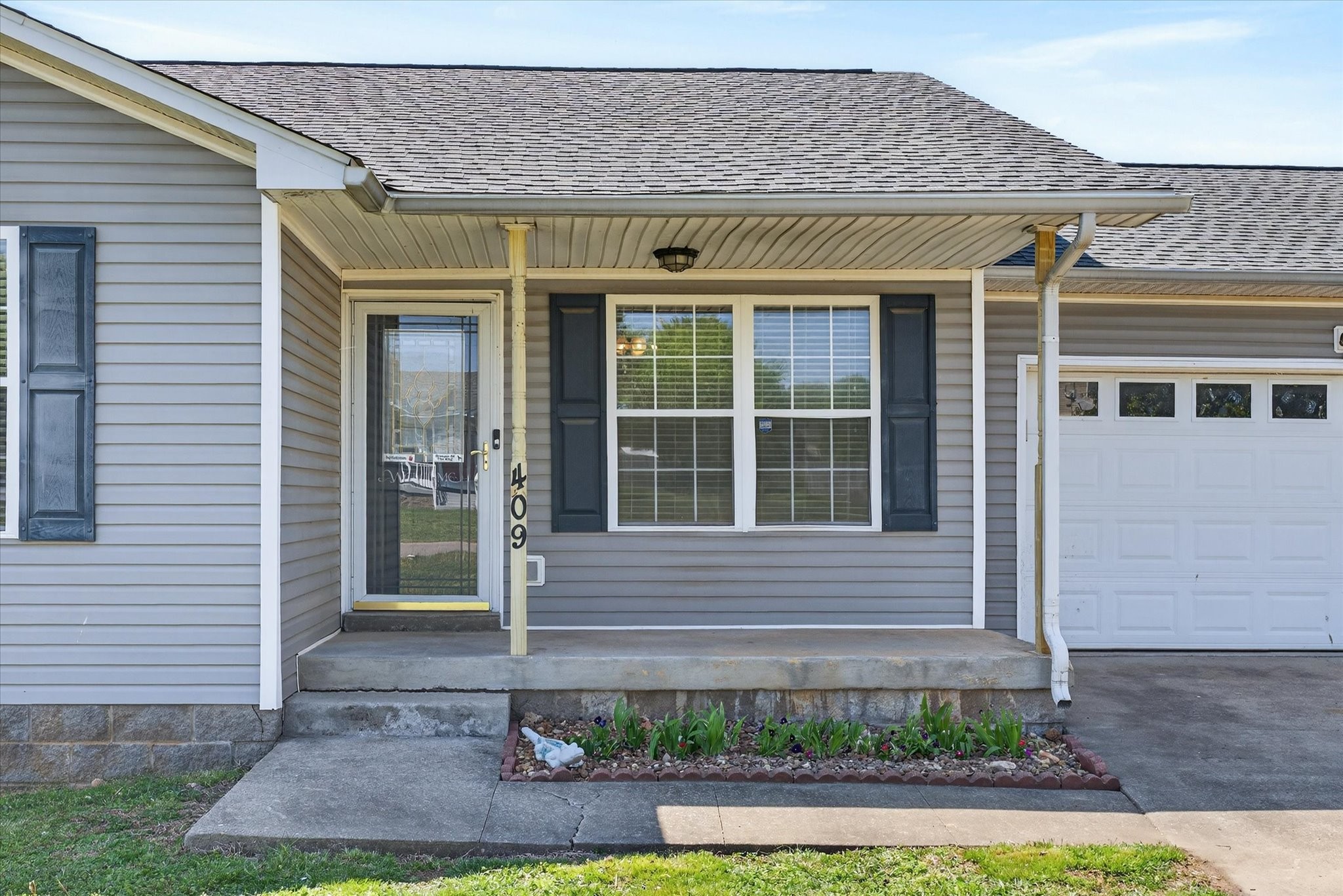 409 Filmore Road Oak Grove, KY 42262 - Photo 4 of 27 Gallery Image 4