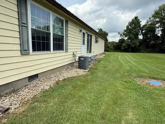 $395,000 | 4551 South Slate Ford Road, Scottsburg, IN 47170