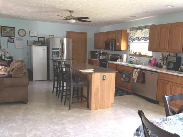 $395,000 | 4551 South Slate Ford Road, Scottsburg, IN 47170