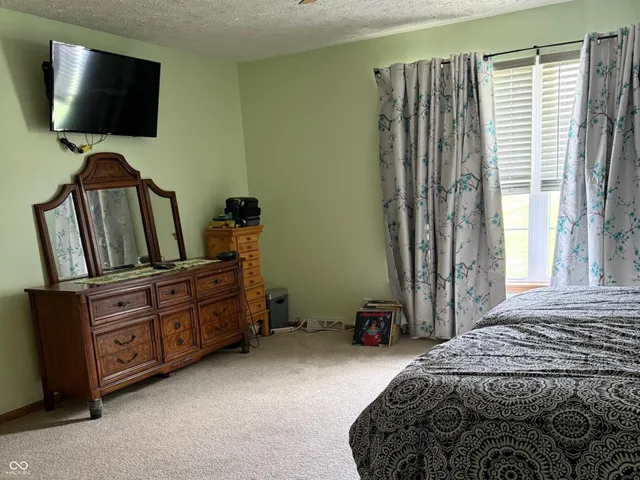 $395,000 | 4551 South Slate Ford Road, Scottsburg, IN 47170