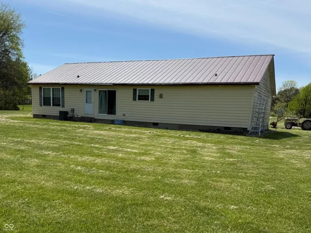 $395,000 | 4551 South Slate Ford Road, Scottsburg, IN 47170