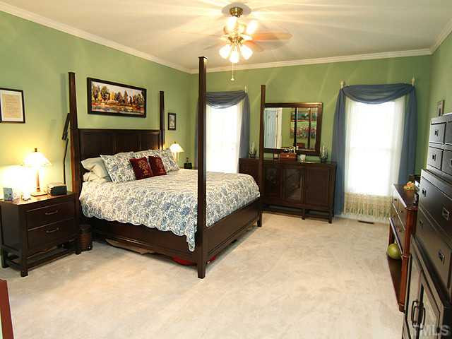2024 Kinleys Way Raleigh, NC 27613 - Photo 13 of 25 Master Suite