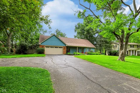 $579,000 | 242 Beechmont Drive, Carmel, IN 46032