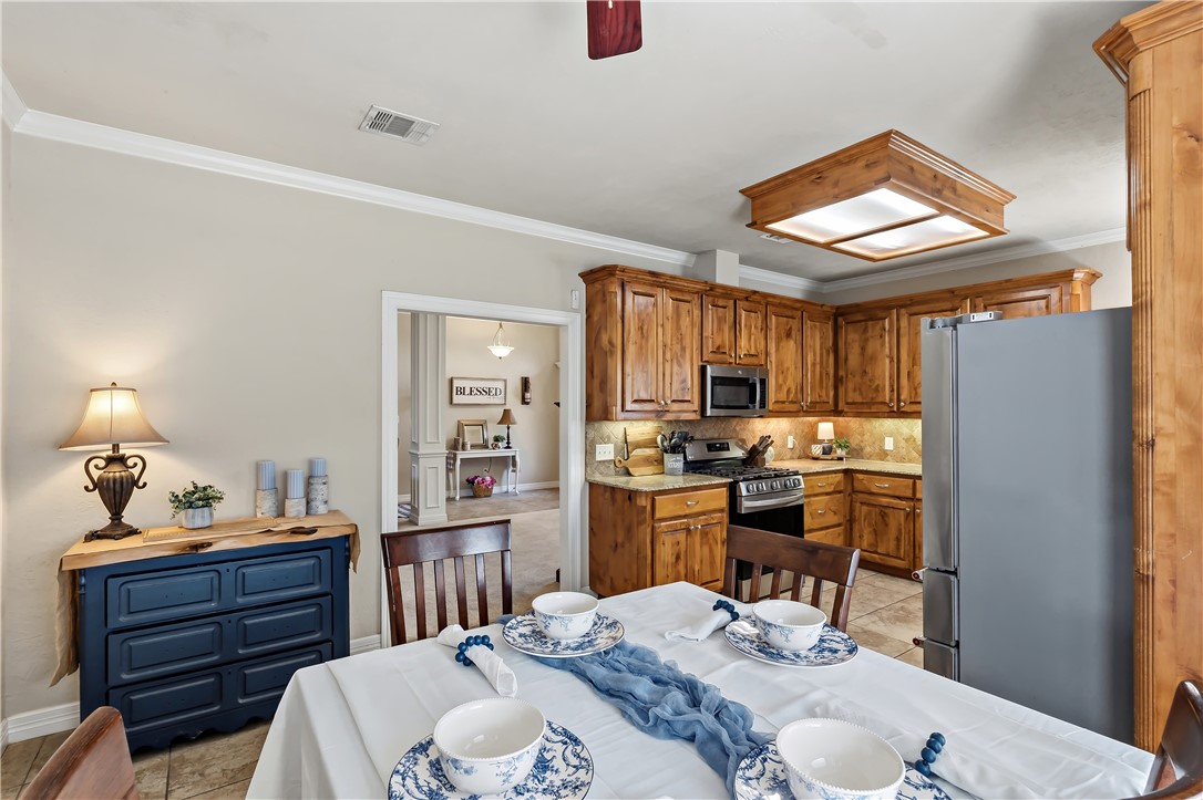 2700 Hickory Court Bryan, TX 77808 - Photo 18 of 31