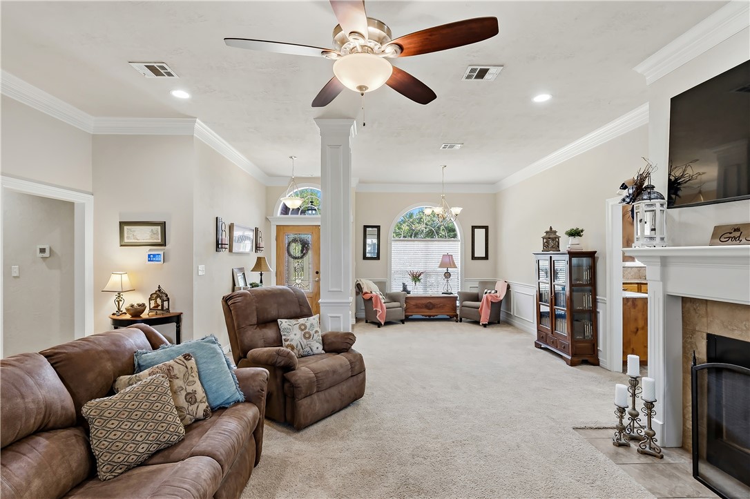 2700 Hickory Court Bryan, TX 77808 - Photo 5 of 31