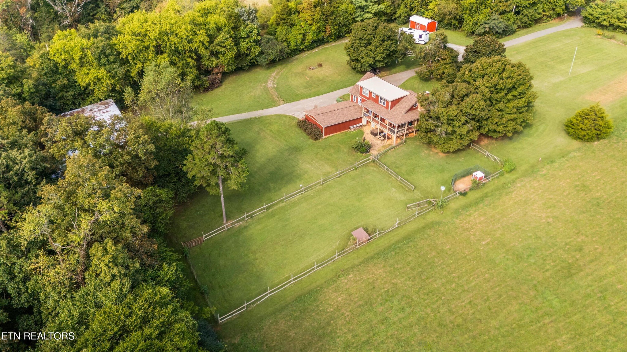 6239 North Trigonia Road Greenback, TN 37742 - Photo 7 of 56