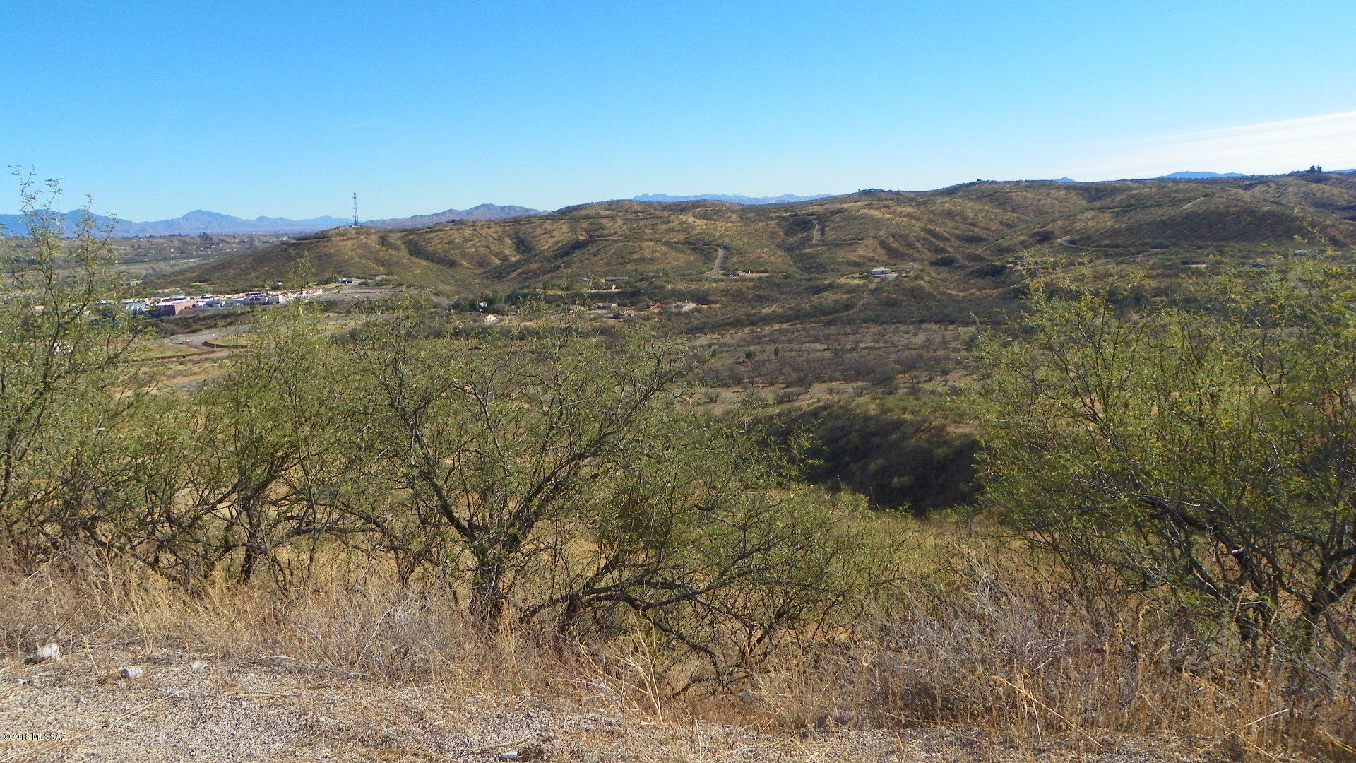 1440 Circulo Sombrero, Unit 86 Rio Rico, AZ 85648 - Photo 2 of 4