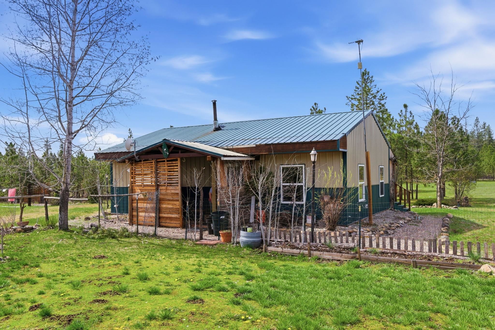 4548 Emilys Way Springdale, WA 99173 - Photo 1 of 41