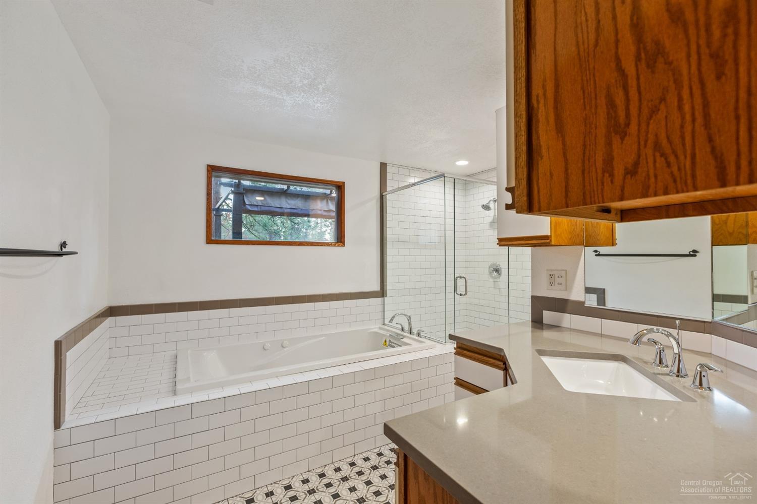 20372 Strawline Road Bend, OR 97702 - Photo 10 of 23 Additional Photo