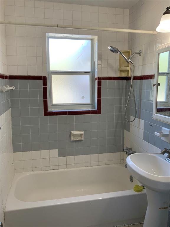 601 Berkshire Road Daytona Beach, FL 32114 - Photo 3 of 24