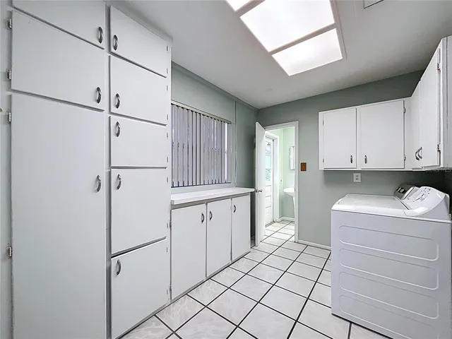 $3,300 | 1601 Riverhills Drive, Temple Terrace, FL 33617