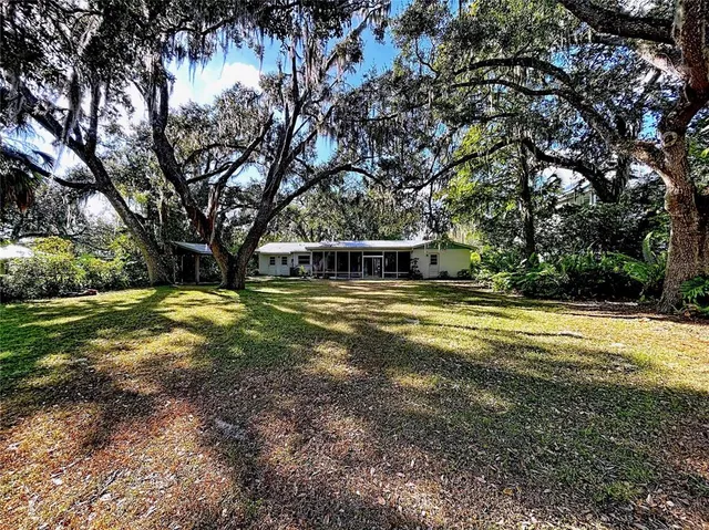 $3,300 | 1601 Riverhills Drive, Temple Terrace, FL 33617