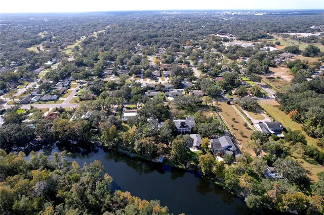 $3,300 | 1601 Riverhills Drive, Temple Terrace, FL 33617