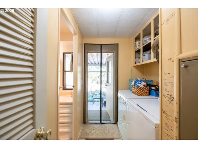 a view of an entrance door of the house