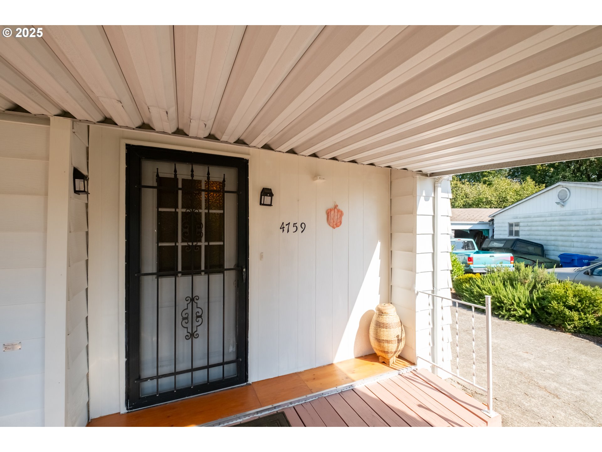 4759 Deepwood Loop Northeast Salem, OR 97305 - Photo 9 of 45