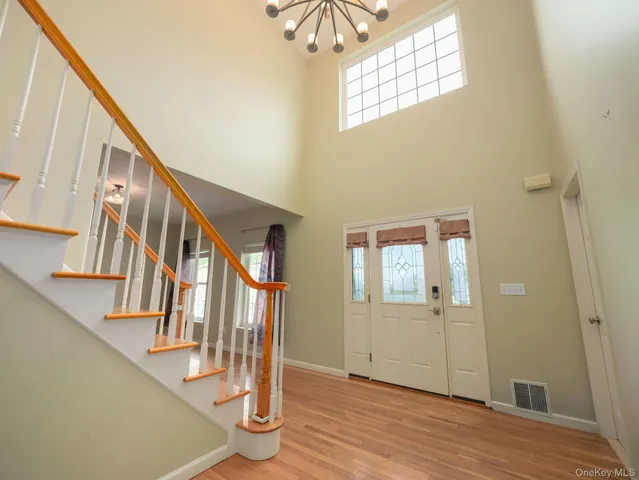 $709,900 | 74 Red Maple Way, New Windsor, NY 12553