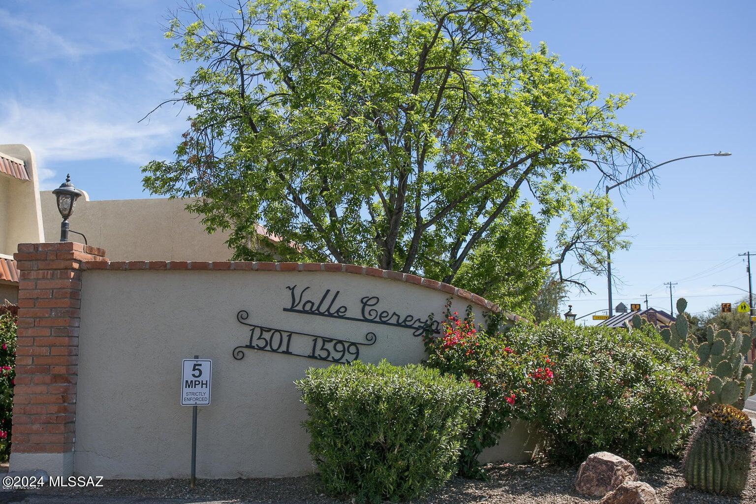 1577 East Prince Road, Unit B Tucson, AZ 85719 - Photo 25 of 28