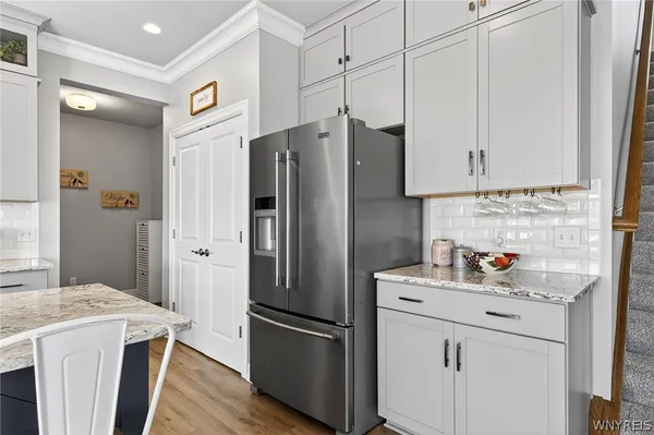 $650,000 | 8 Weathersfield Lane, Lancaster, NY 14086