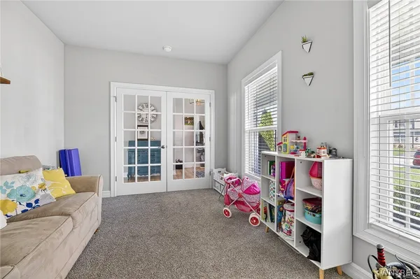 $650,000 | 8 Weathersfield Lane, Lancaster, NY 14086