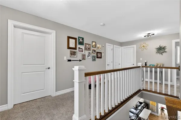 $650,000 | 8 Weathersfield Lane, Lancaster, NY 14086