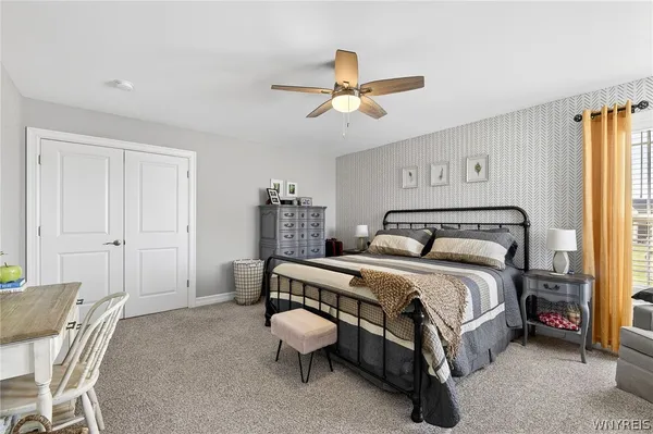 $650,000 | 8 Weathersfield Lane, Lancaster, NY 14086