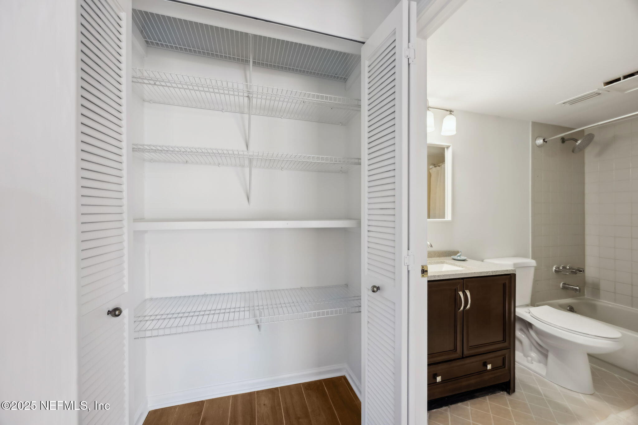 2912 St Johns Avenue, Unit 17 Jacksonville, FL 32205 - Photo 34 of 60 Second Bathroom