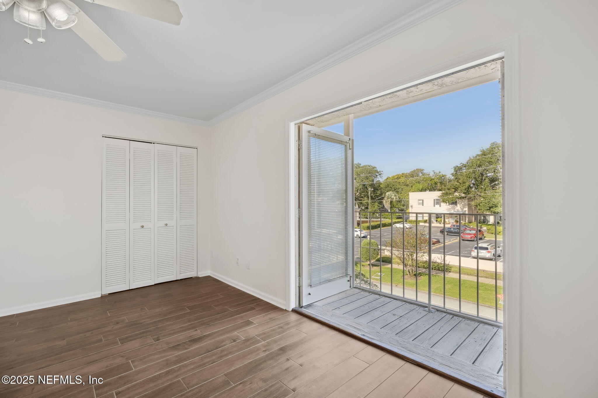 2912 St Johns Avenue, Unit 17 Jacksonville, FL 32205 - Photo 37 of 60 a view of hallway with wooden floor