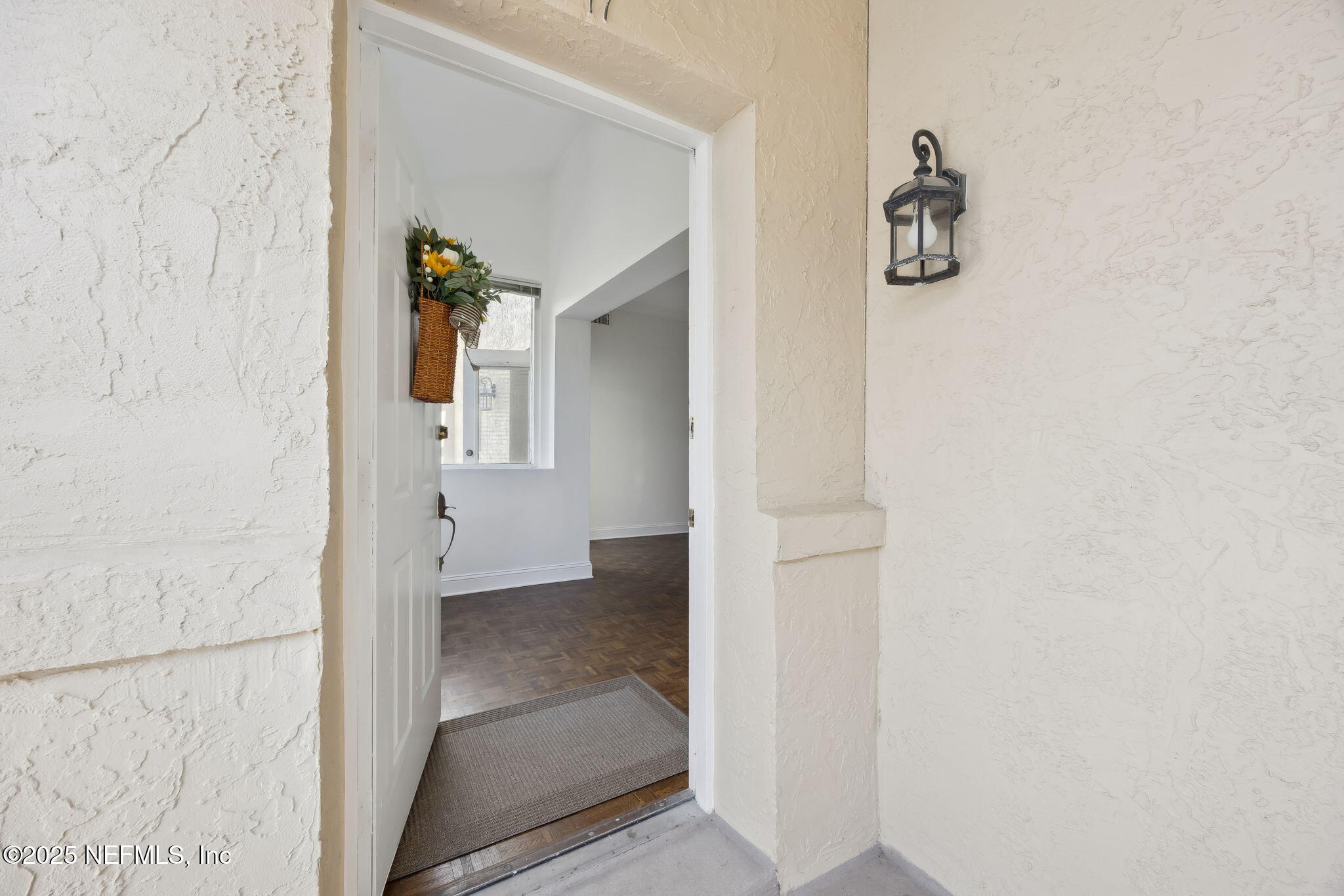 2912 St Johns Avenue, Unit 17 Jacksonville, FL 32205 - Photo 10 of 60 wooden floor in a gallery