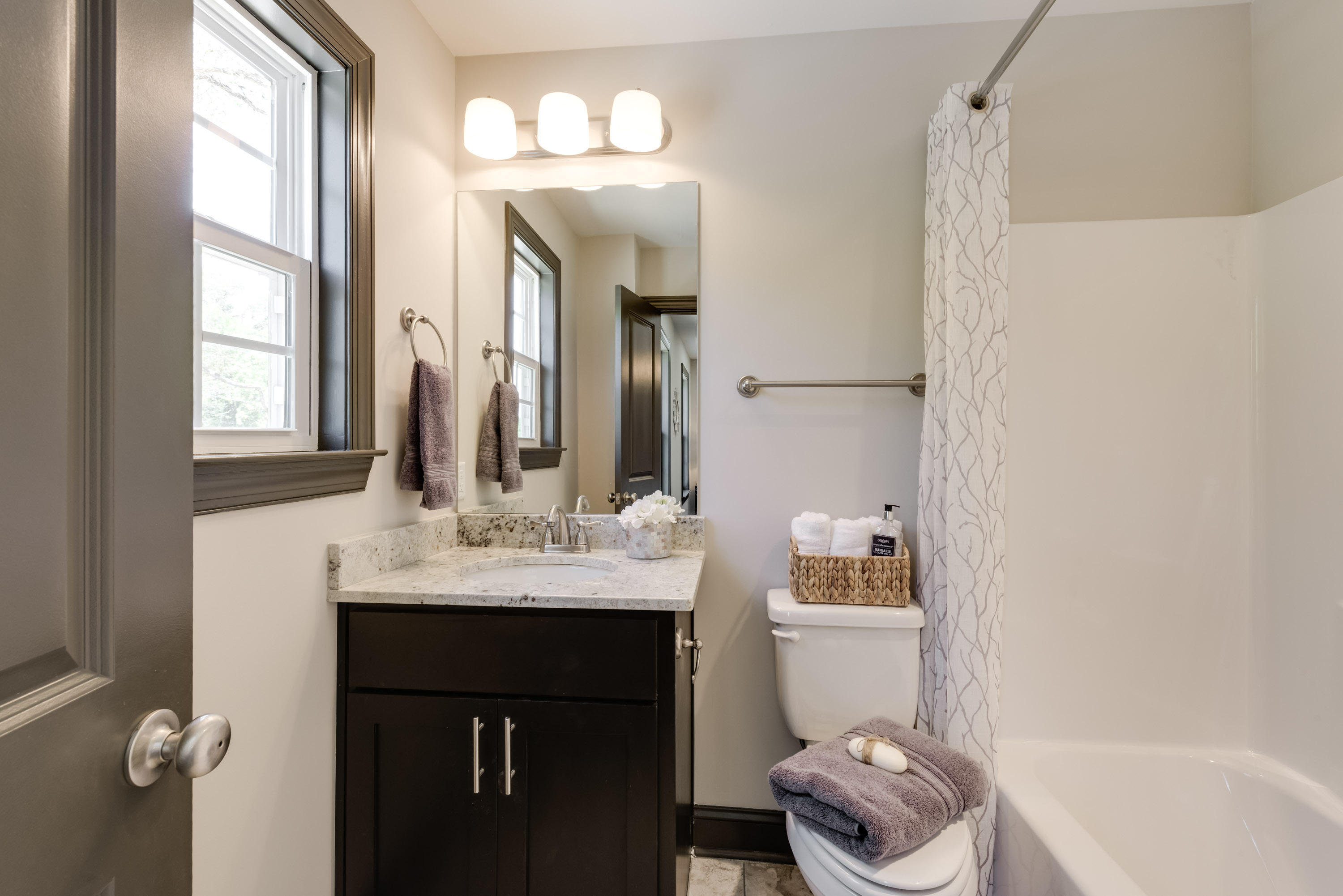 1074 East Elmwood Drive Chattanooga, TN 37405 - Photo 20 of 23 1070_E_Elmwood_Dr_22