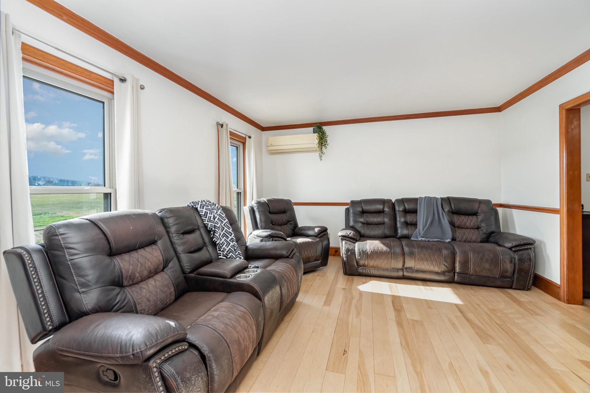 798 Byerland Church Road Willow Street, PA 17584 - Photo 18 of 31 a living room with furniture
