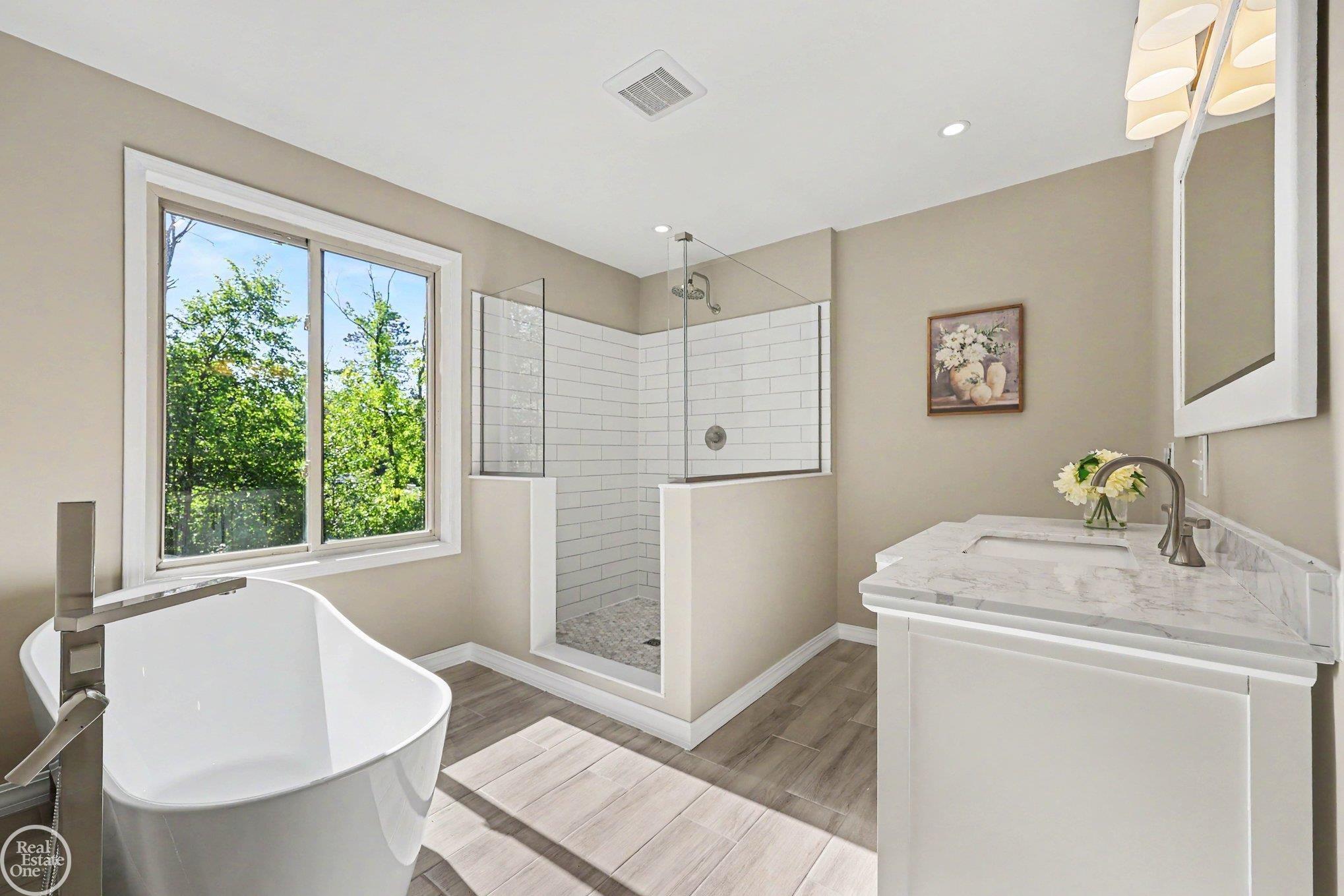 755 East Romeo Road Leonard, MI 48367 - Photo 12 of 33