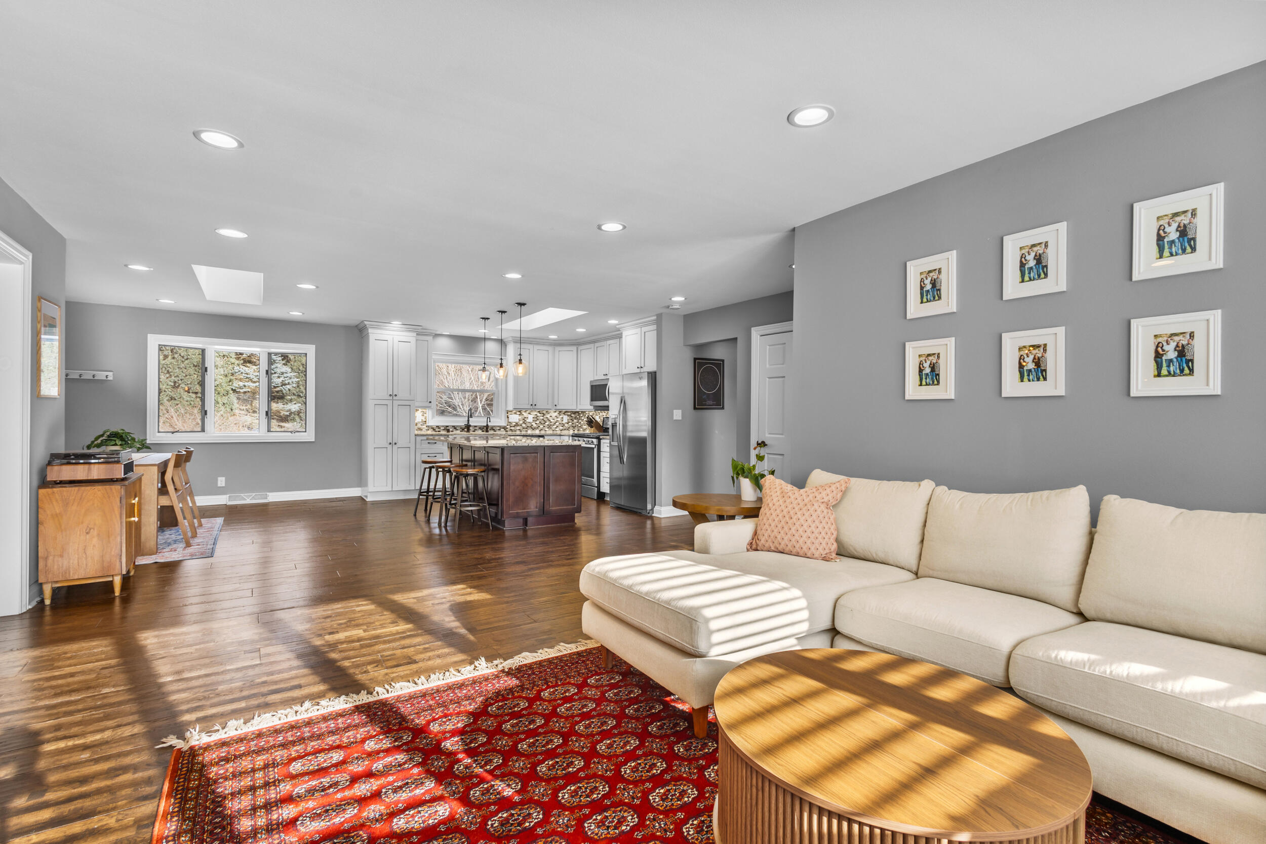 7864 North Green Bay Road River Hills, WI 53217 - Photo 14 of 53 Living Room