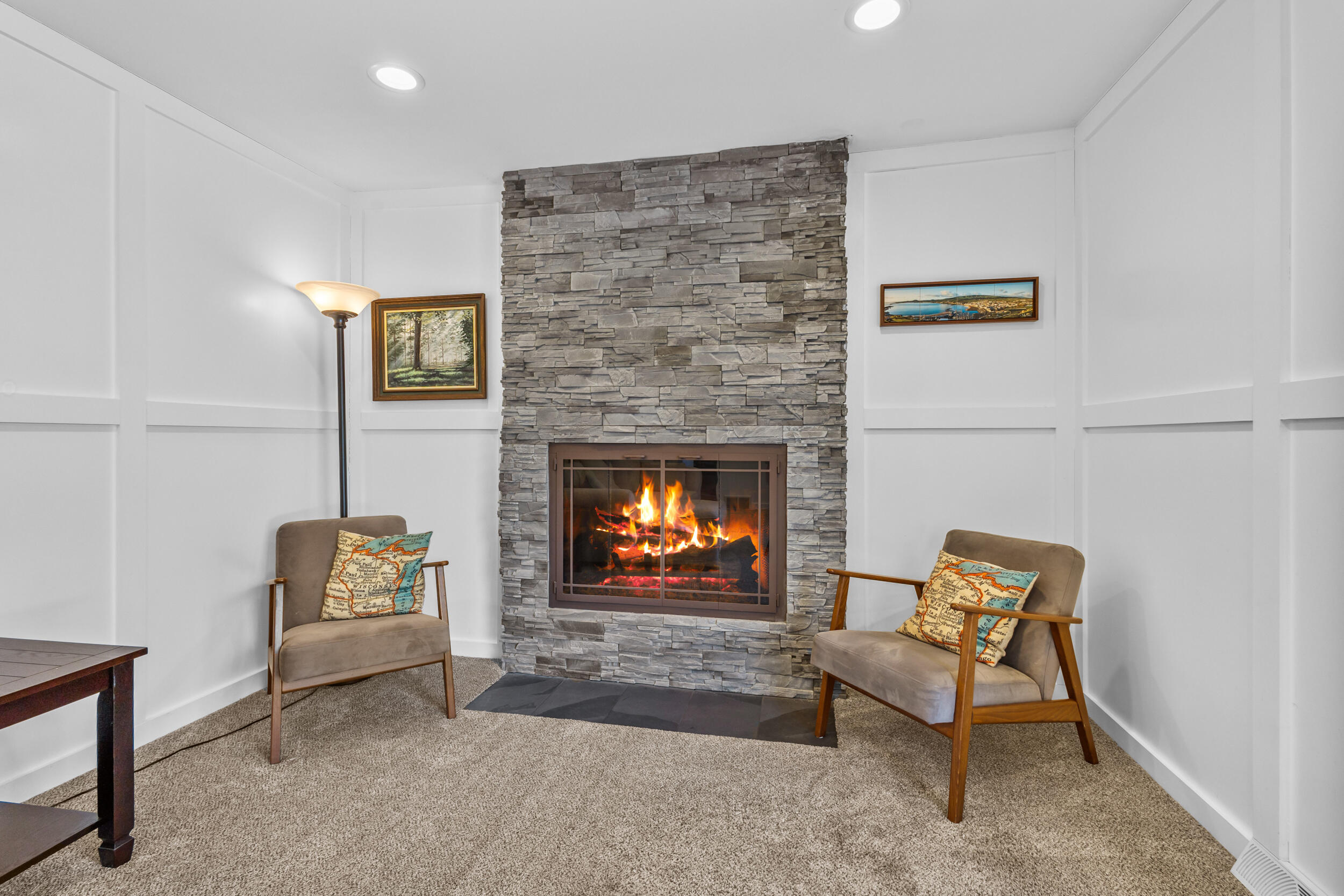 7864 North Green Bay Road River Hills, WI 53217 - Photo 24 of 53 Den