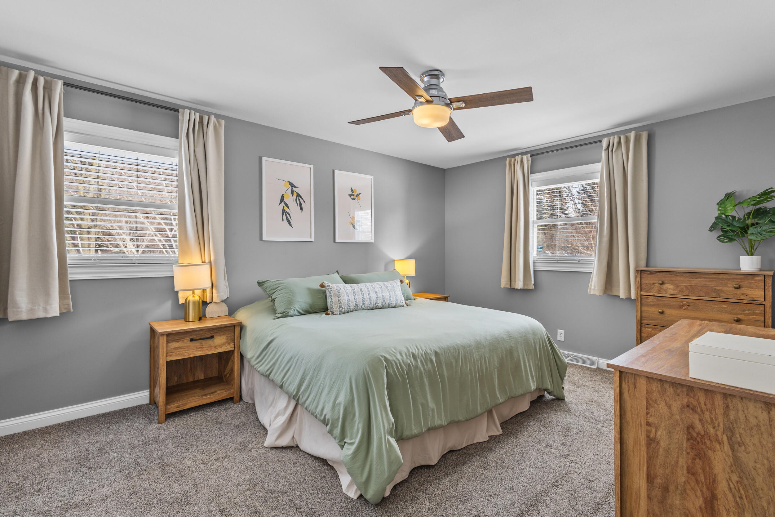 7864 North Green Bay Road River Hills, WI 53217 - Photo 26 of 53 Primary Bed