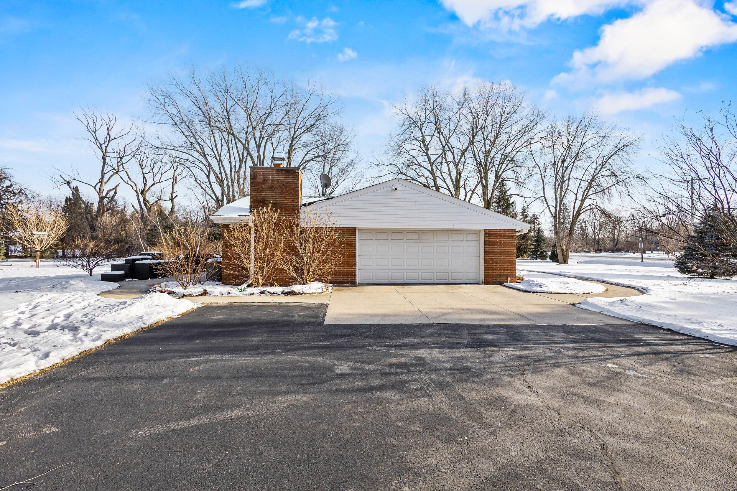 7864 North Green Bay Road River Hills, WI 53217 - Photo 44 of 53 2 Car Attached Garage