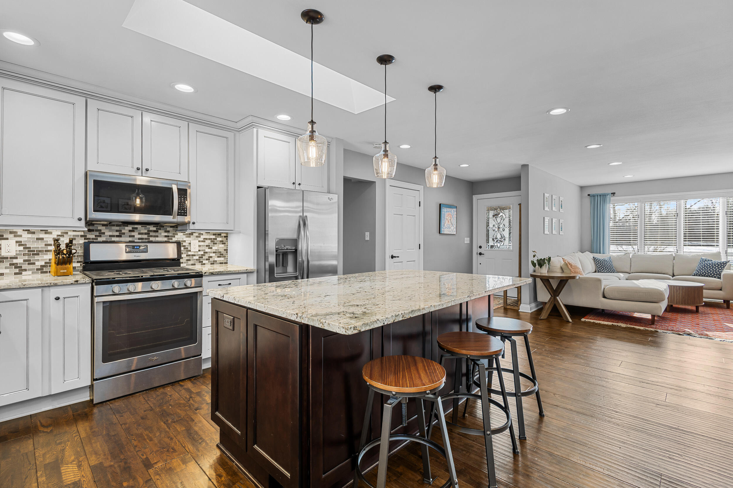 7864 North Green Bay Road River Hills, WI 53217 - Photo 5 of 53 Kitchen