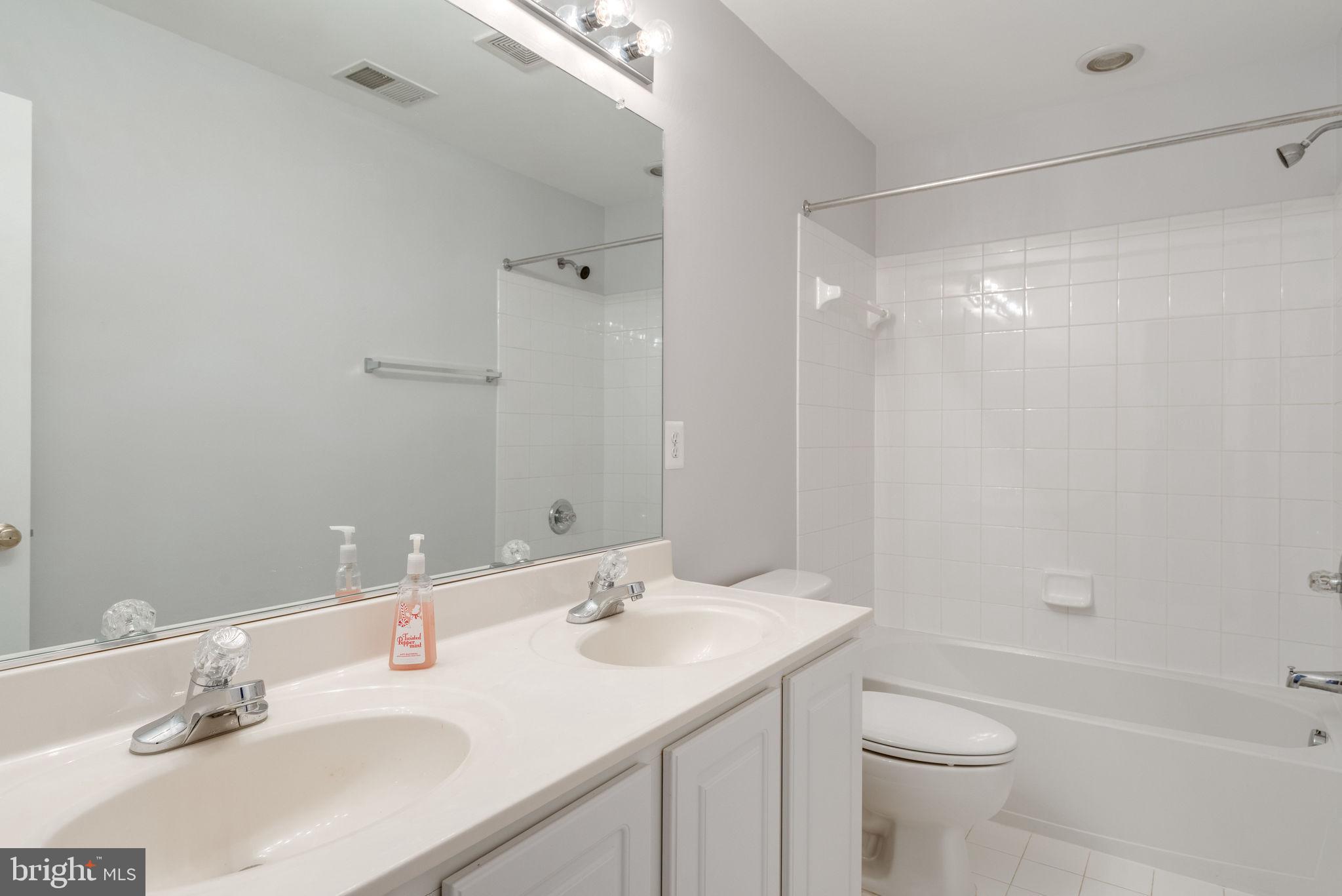 7553 Rio Grande Way Gainesville, VA 20155 - Photo 40 of 55 Second floor Jack and Jill full bathroom